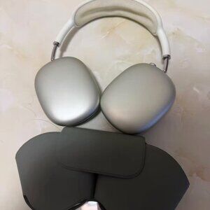 Apple AirPods Max Wireless Head-mounted Earphones